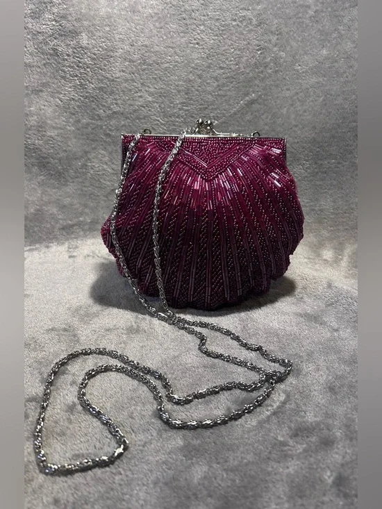 Retro Mini Purple Beaded Shell Bag on Silver Chain - Picture 1 of 13